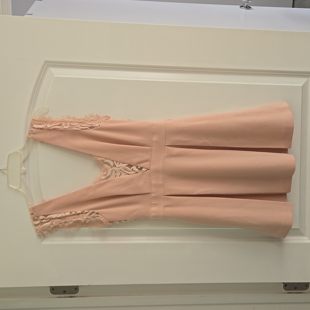 BCBGeneracion Blush pleated dress with pockets size 2